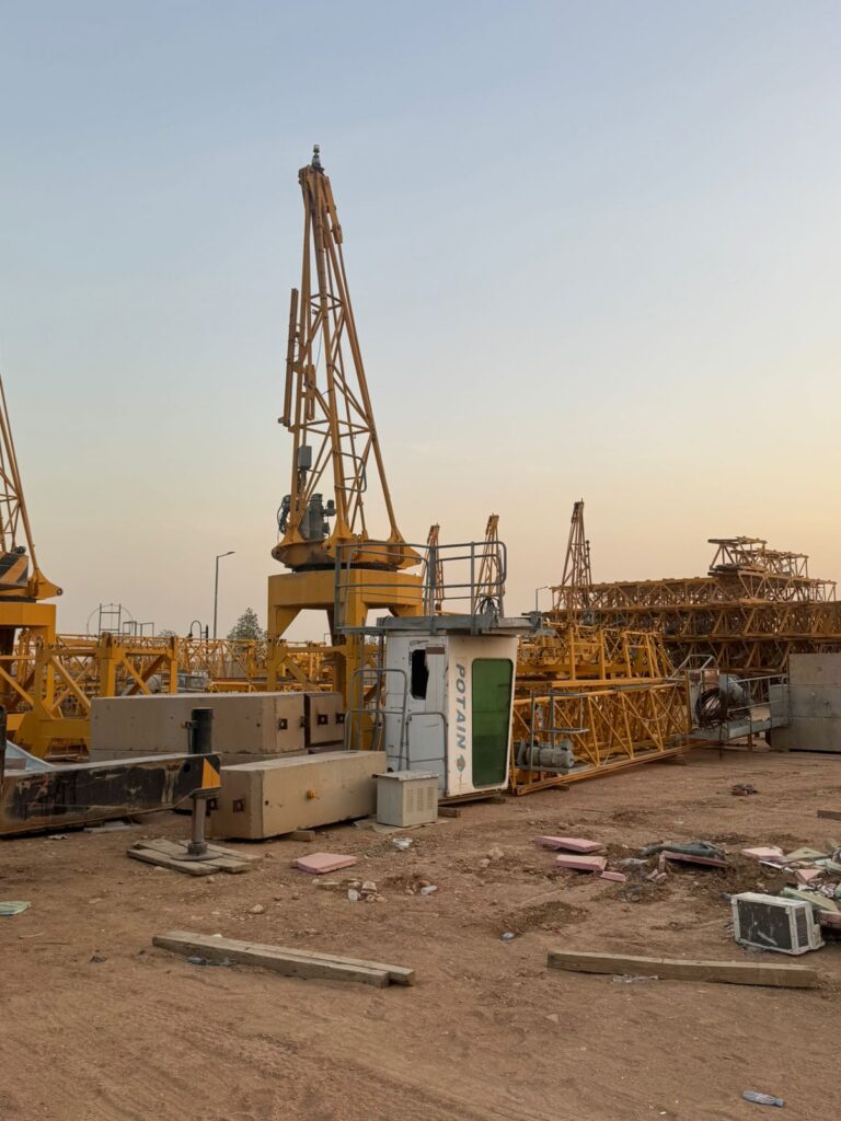 Hubei Juchuang Architectural Engineering Company – Equipment Rental